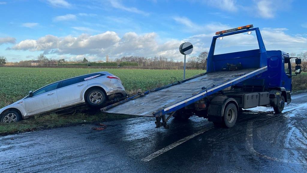 The Role of Technology in Modern Car Recovery Services Today