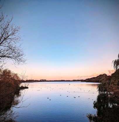 THRAPSTON LARGE GRAVEL PIT LAKE